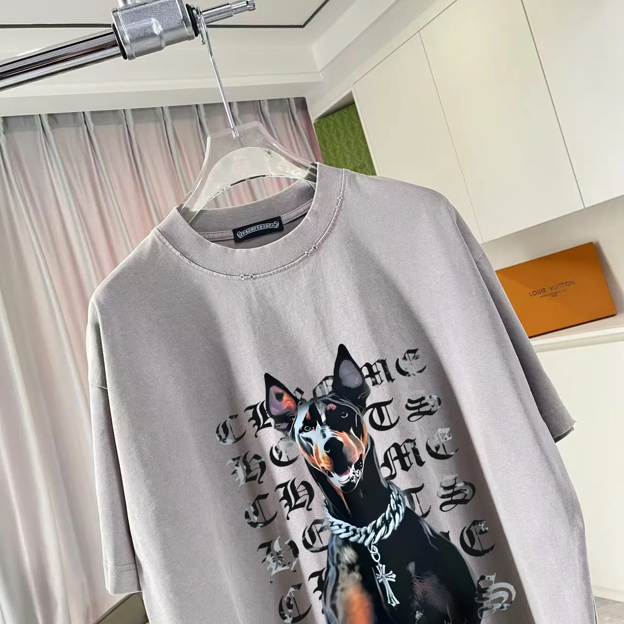 🅿️190 ch Crow* 2025 summer new style, washed, distressed, spray-painted, Sanskrit cross print, short-sleeved T-shirt, customized fabric 320g, same style for men and women, size: S M L XL XXL five sizes, color: black, gray, gradient black, gradient red